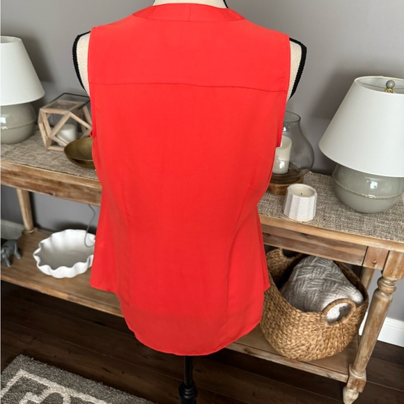 Banana republic - sleeveless blouse, size 8 - Picture 4 of 6